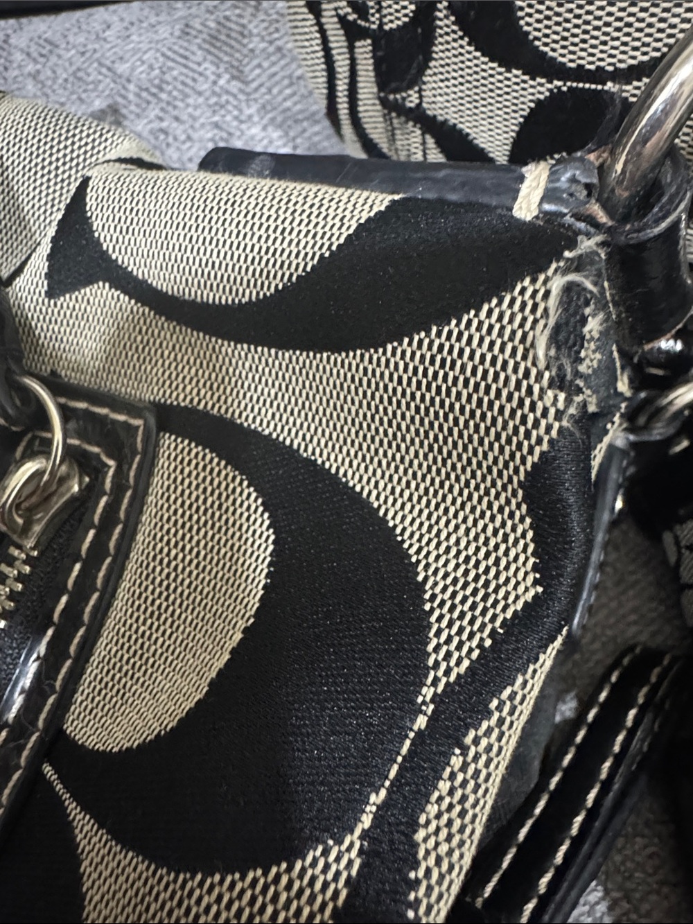 Coach Signature C Canvas Crossbody Bag Black Khaki Small Zip Purse - Picture 14 of 16